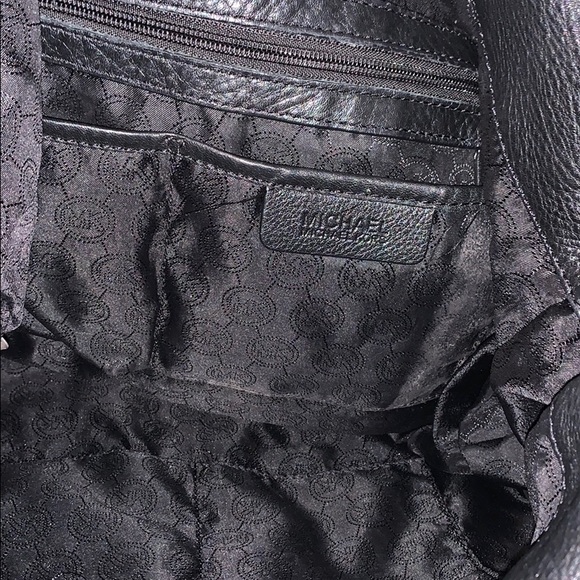 Black Michael Kors bag - Picture 3 of 3